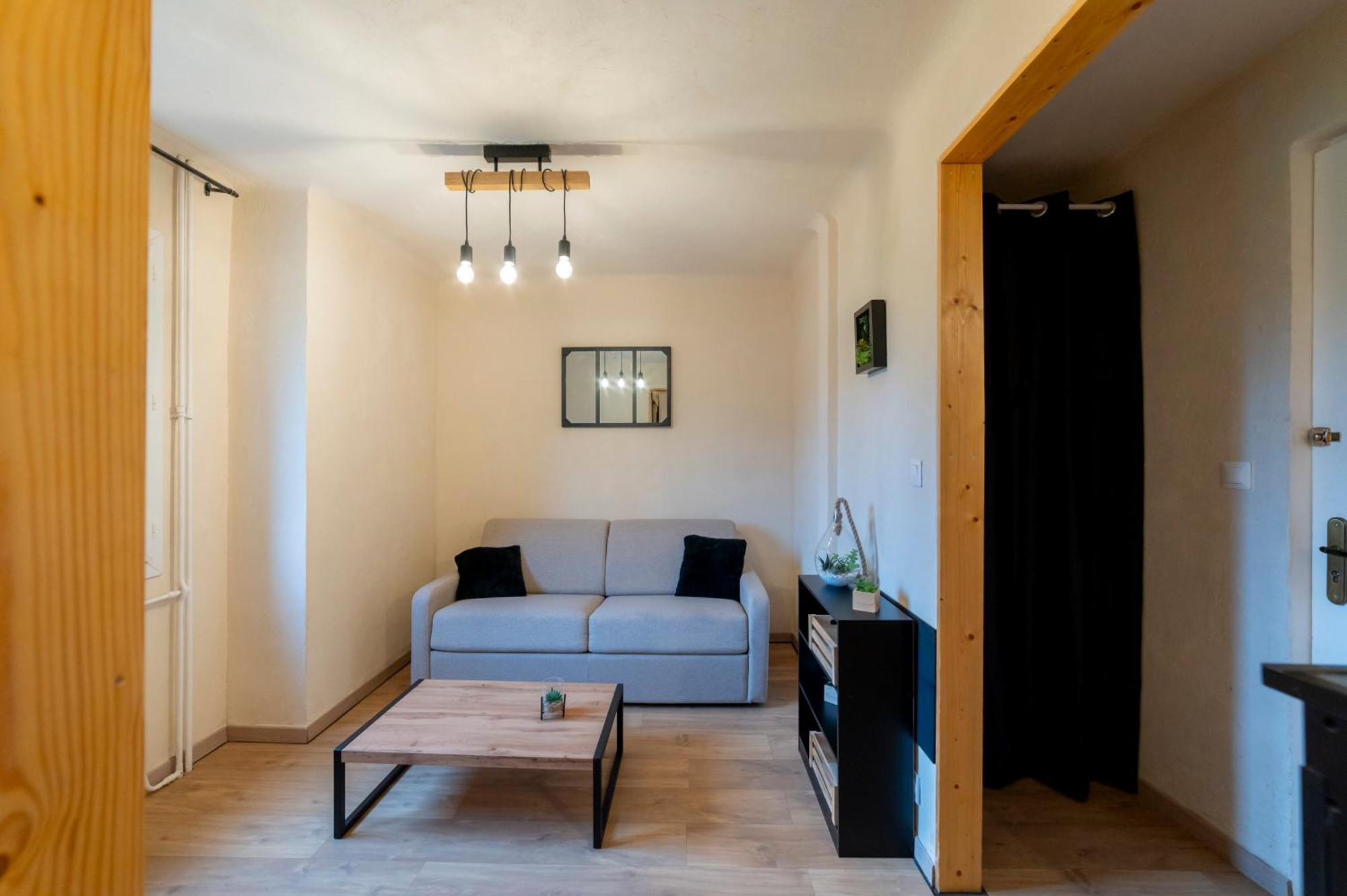 La Galleanne Studio Agreable Et Chaleureux Briançon Exteriör bild